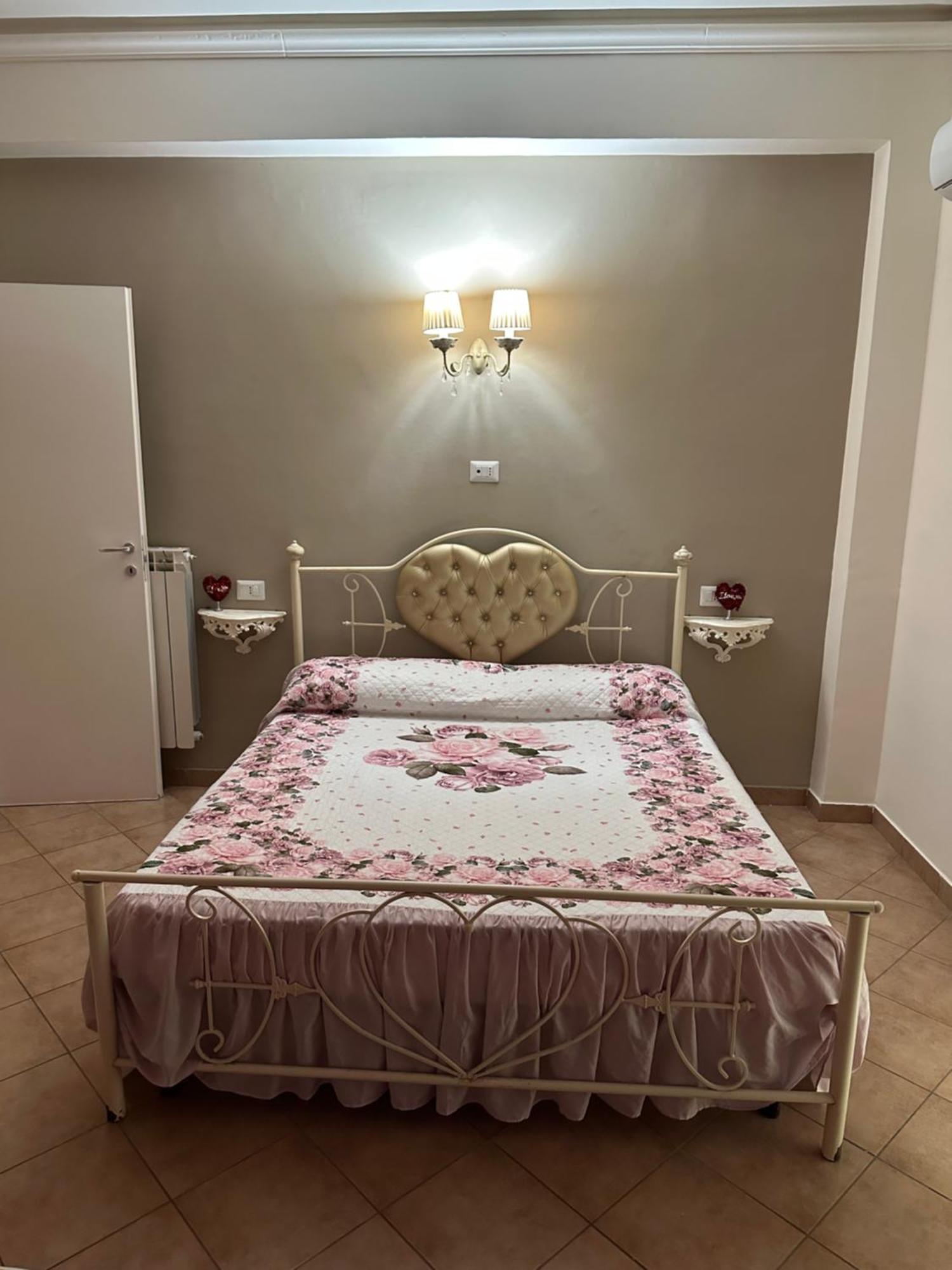 B&B La Reggia Caserta Exterior photo